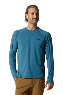 Mountain Hardwear Men's Crater Lake™ Long Sleeve Crew Top 17 Mountain Hardwear Men's Crater Lake™ Long Sleeve Crew Top -Mountain Hardwear Sales Shop 25592825 BLUE 3