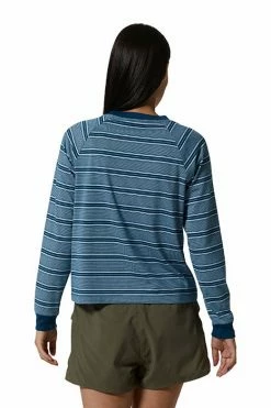 Mountain Hardwear Women's Wander Pass™ Long Sleeve T-Shirt -Mountain Hardwear Sales Shop 25655929 BLUE 3 1