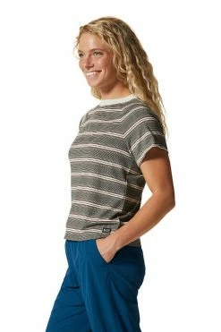 Mountain Hardwear Women's Wander Pass™ T-Shirt -Mountain Hardwear Sales Shop 25655945 STONE 3 2
